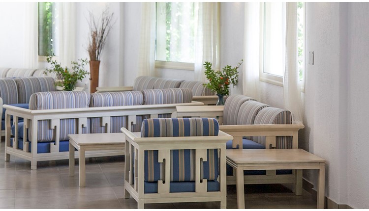 Elpida Village, Крит